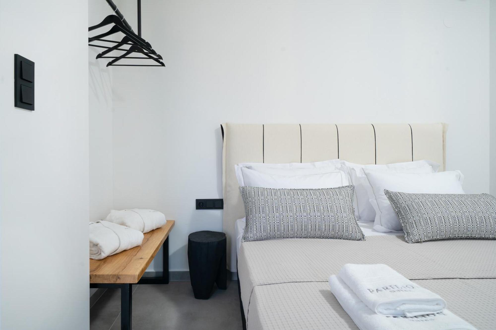 Parilion Suites Потос Экстерьер фото